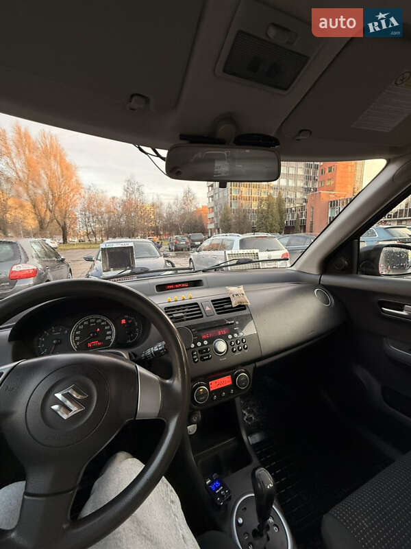 Хэтчбек Suzuki Swift 2008 в Львове фото 8 Хэтчбек Suzuki Swift 2008 в Львове