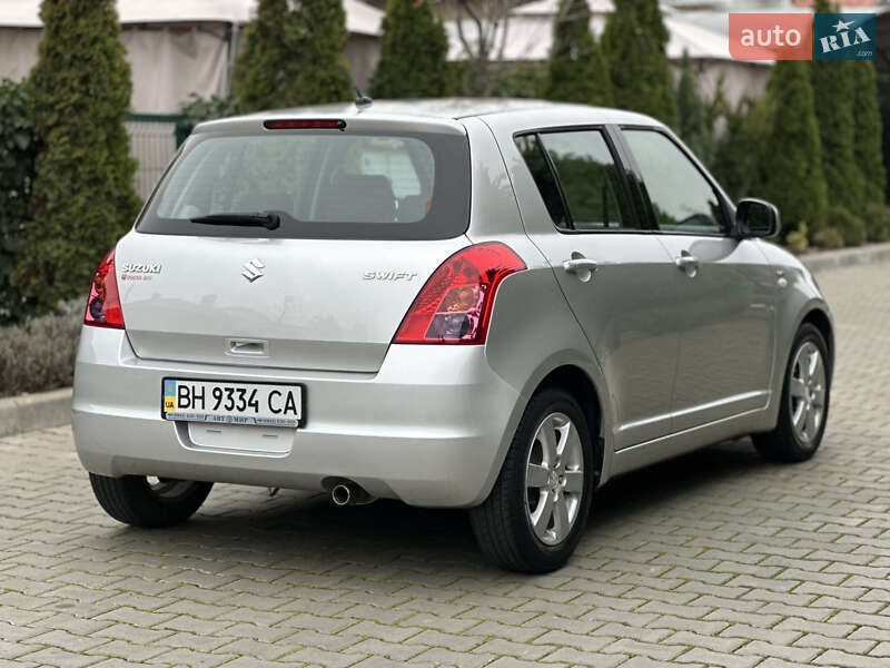 Хэтчбек Suzuki Swift 2008 в Одессе