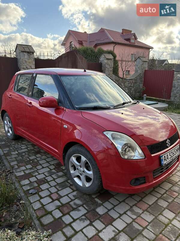Хэтчбек Suzuki Swift 2007 в Львове
