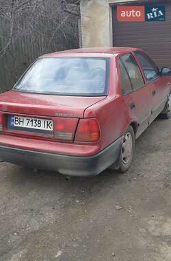 Седан Suzuki Swift 1994 в Великодолинському