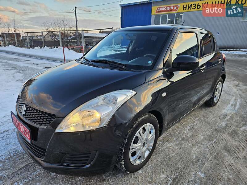 Хэтчбек Suzuki Swift 2013 в Житомире