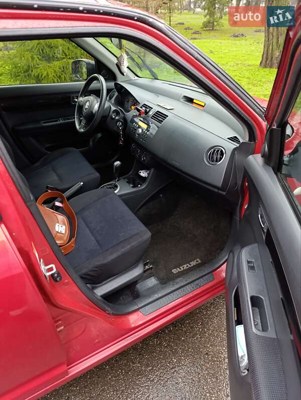 Хетчбек Suzuki Swift 2007 в Кривому Розі