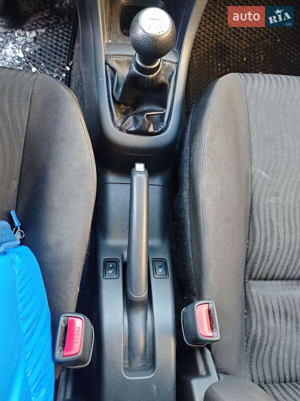 Хэтчбек Suzuki Swift 2012 в Черкассах