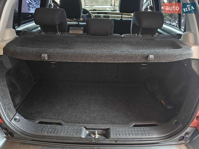 Хэтчбек Suzuki Swift 2007 в Киеве фото 21 Хэтчбек Suzuki Swift 2007 в Киеве