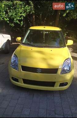 Хэтчбек Suzuki Swift 2005 в Львове