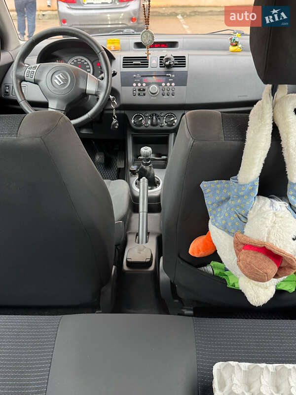 Хетчбек Suzuki Swift 2008 в Одесі фото 12 Хетчбек Suzuki Swift 2008 в Одесі