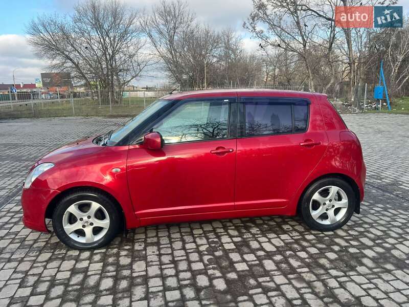 Хэтчбек Suzuki Swift 2005 в Одессе фото 5 Хэтчбек Suzuki Swift 2005 в Одессе