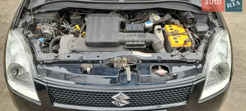 Хэтчбек Suzuki Swift 2006 в Одессе