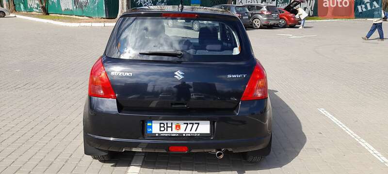 Хэтчбек Suzuki Swift 2006 в Одессе