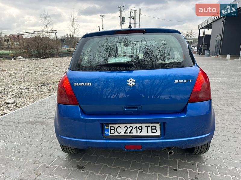 Хэтчбек Suzuki Swift 2006 в Львове