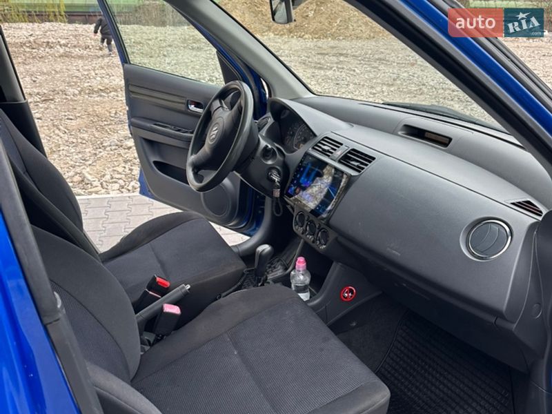 Хэтчбек Suzuki Swift 2006 в Львове