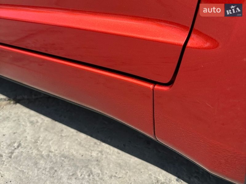 Хетчбек Suzuki Swift 2006 в Кривому Розі