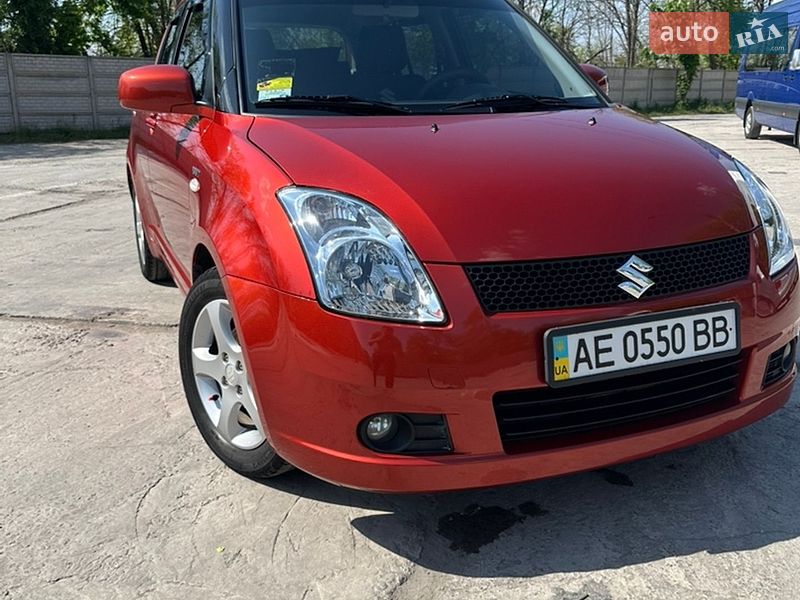 Хетчбек Suzuki Swift 2006 в Кривому Розі