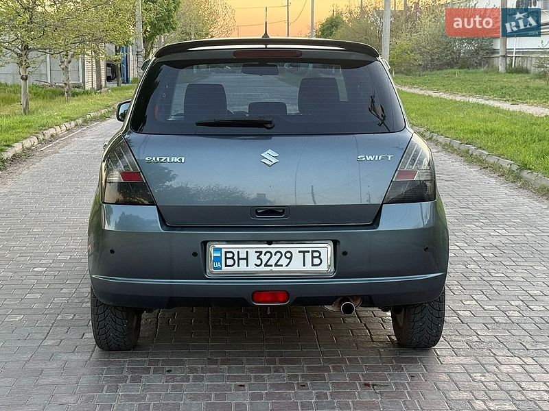 Хэтчбек Suzuki Swift 2007 в Одессе