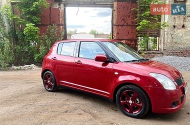 Хэтчбек Suzuki Swift 2008 в Львове