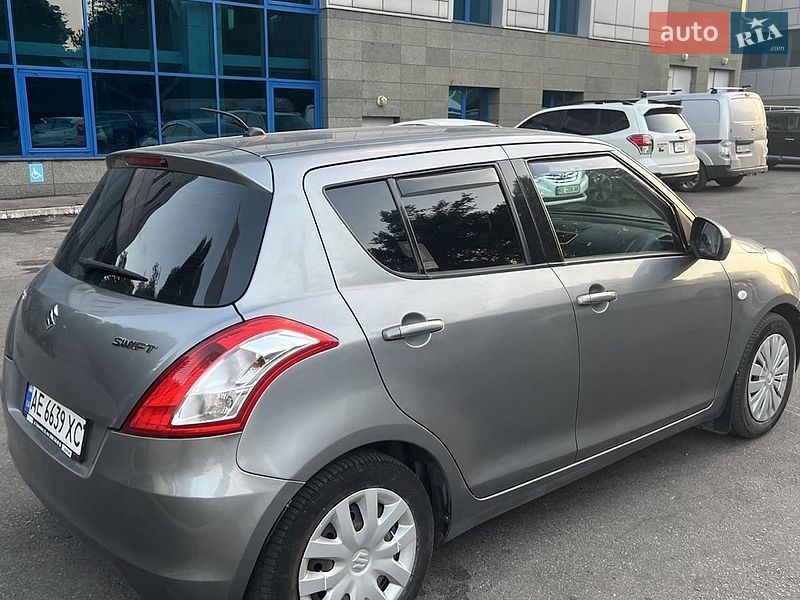 Хэтчбек Suzuki Swift 2012 в Днепре
