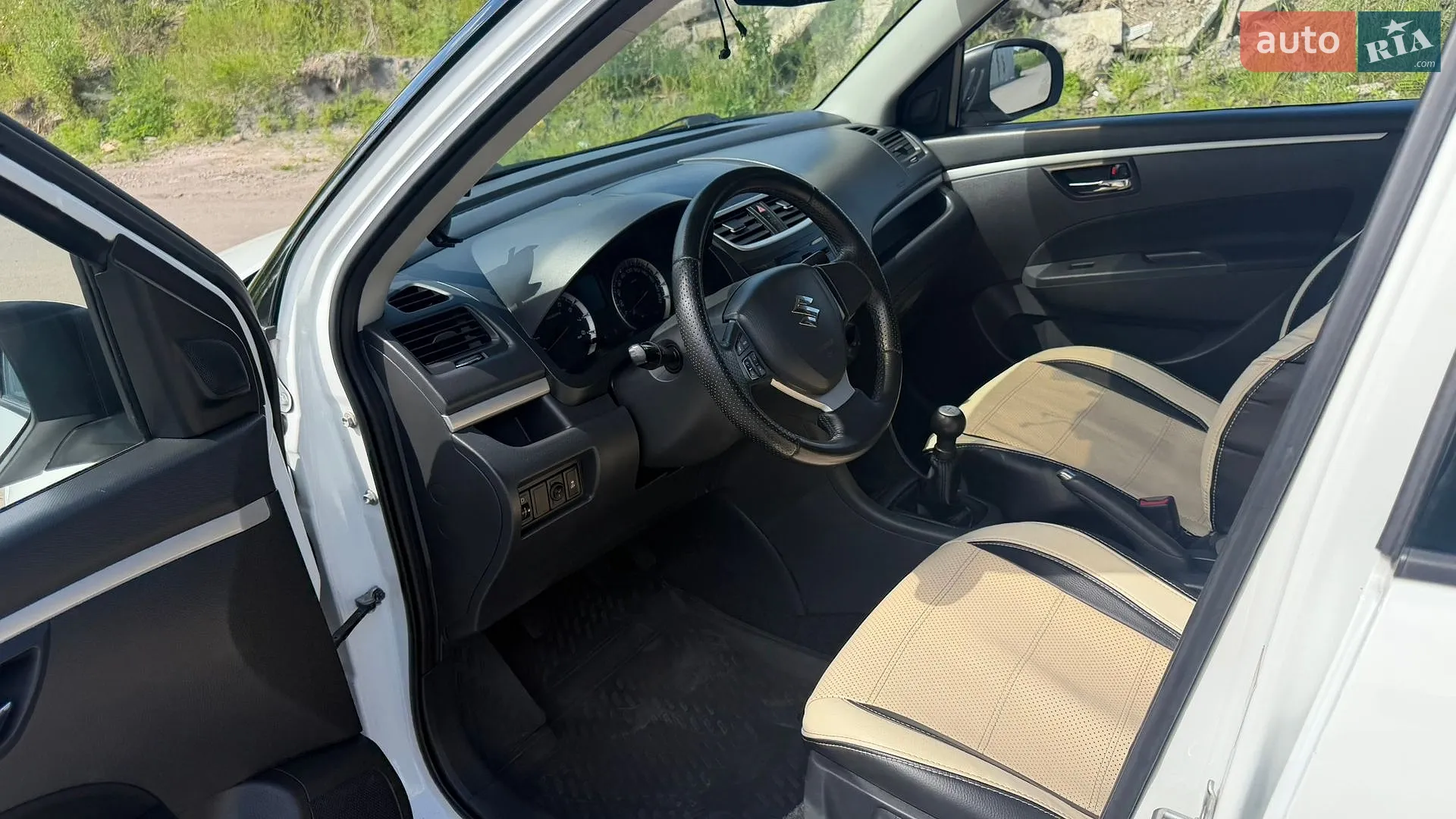 Suzuki Swift 2011 VIN TSMNZC72S00124174 фото оголошення 30 з 36