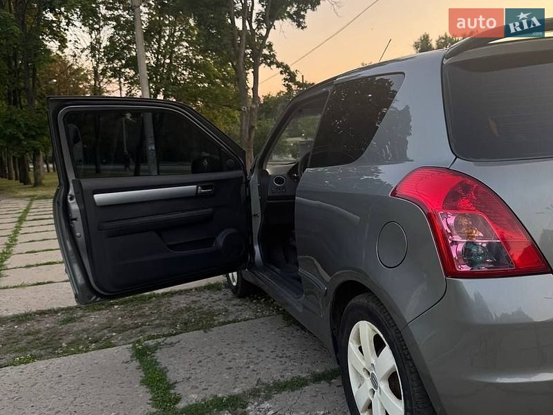 Хэтчбек Suzuki Swift 2008 в Харькове