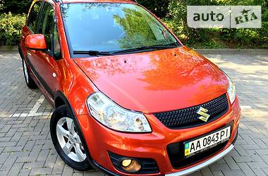 Внедорожник / Кроссовер Suzuki SX4 2013 в Киеве