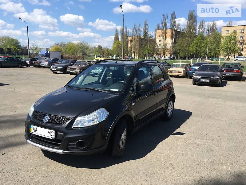 Suzuki SX4 2011 года