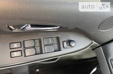 Позашляховик / Кросовер Suzuki SX4 2013 в 