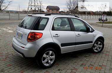 Позашляховик / Кросовер Suzuki SX4 2012 в 