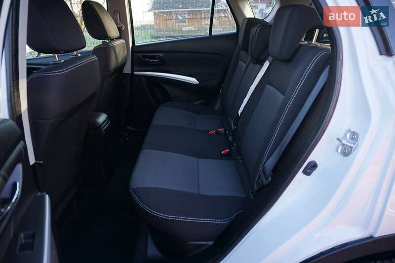 Внедорожник / Кроссовер Suzuki SX4 2014 в Луцке