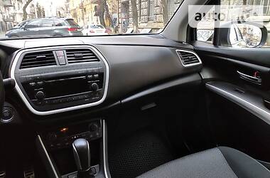 Внедорожник / Кроссовер Suzuki SX4 2014 в Киеве