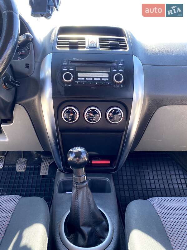 Внедорожник / Кроссовер Suzuki SX4 2008 в Ивано-Франковске