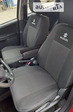 Позашляховик / Кросовер Suzuki SX4 2010 в 