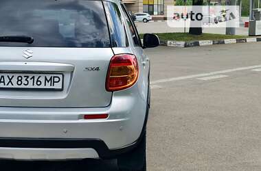 Хэтчбек Suzuki SX4 2011 в 