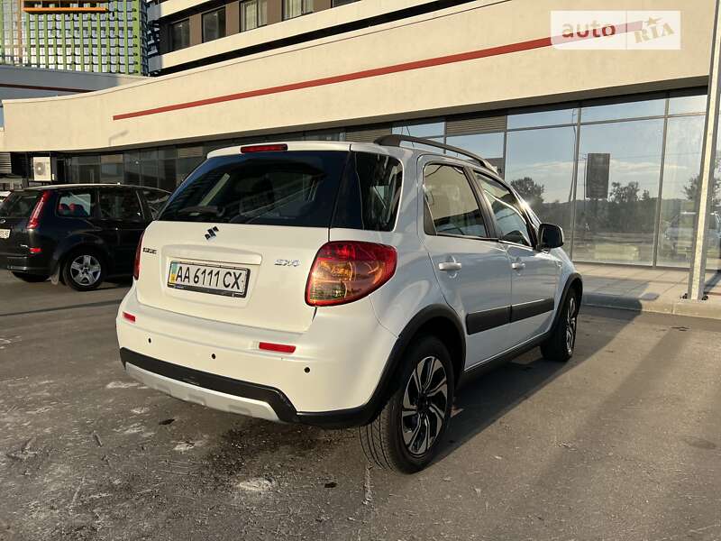 Внедорожник / Кроссовер Suzuki SX4 2012 в Киеве