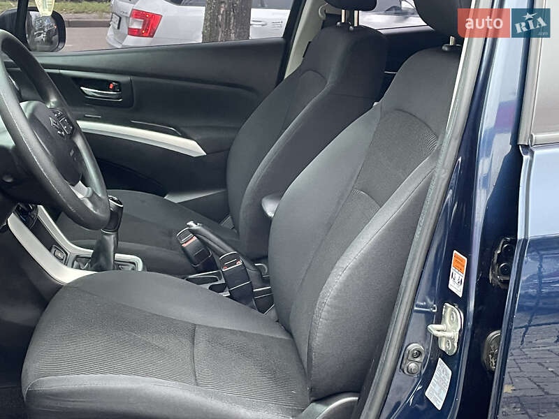 Внедорожник / Кроссовер Suzuki SX4 2017 в Николаеве фото 24 Внедорожник / Кроссовер Suzuki SX4 2017 в Николаеве