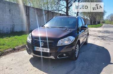 Позашляховик / Кросовер Suzuki SX4 2013 в Звягелі