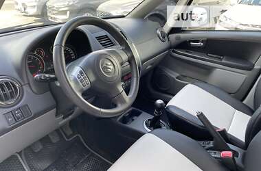 Позашляховик / Кросовер Suzuki SX4 2013 в Дніпрі