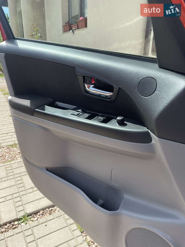 Позашляховик / Кросовер Suzuki SX4 2012 в Ужгороді