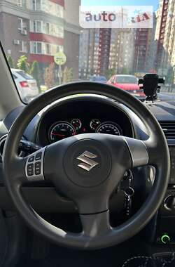 Внедорожник / Кроссовер Suzuki SX4 2013 в Киеве