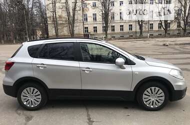 Внедорожник / Кроссовер Suzuki SX4 2016 в Харькове