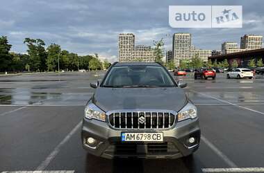 Внедорожник / Кроссовер Suzuki SX4 2017 в Киеве