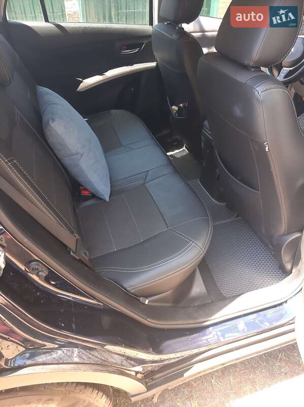 Позашляховик / Кросовер Suzuki SX4 2020 в Харкові