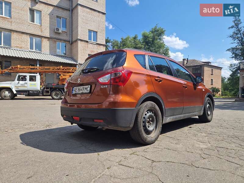 Внедорожник / Кроссовер Suzuki SX4 2019 в Кривом Роге