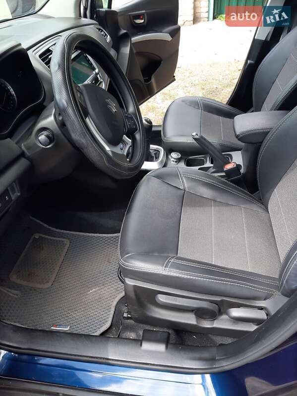 Позашляховик / Кросовер Suzuki SX4 2020 в Харкові