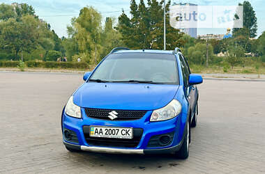 Позашляховик / Кросовер Suzuki SX4 2011 в Києві