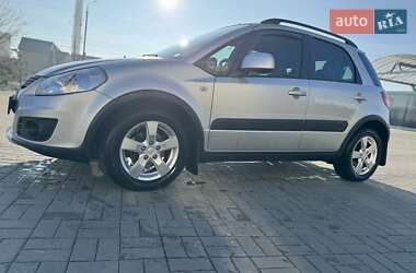 Позашляховик / Кросовер Suzuki SX4 2011 в Дніпрі