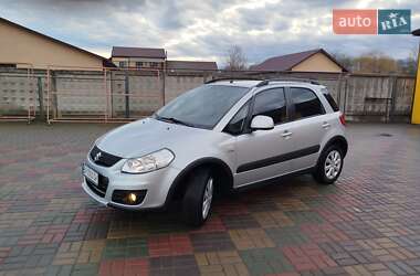 Внедорожник / Кроссовер Suzuki SX4 2013 в Изяславе