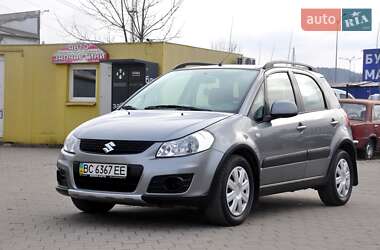 Внедорожник / Кроссовер Suzuki SX4 2013 в Львове