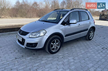 Внедорожник / Кроссовер Suzuki SX4 2011 в Львове