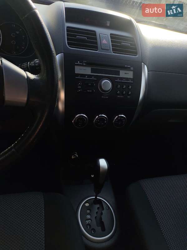 Хэтчбек Suzuki SX4 2008 в Первомайске