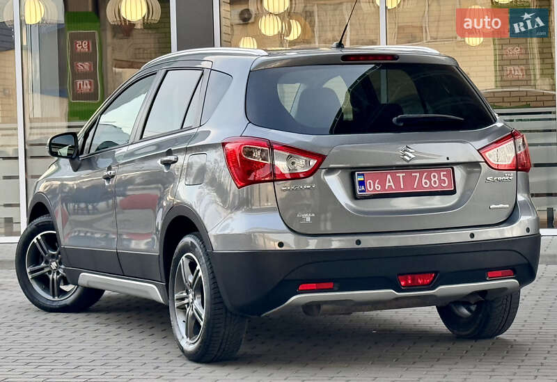 Внедорожник / Кроссовер Suzuki SX4 2016 в Житомире