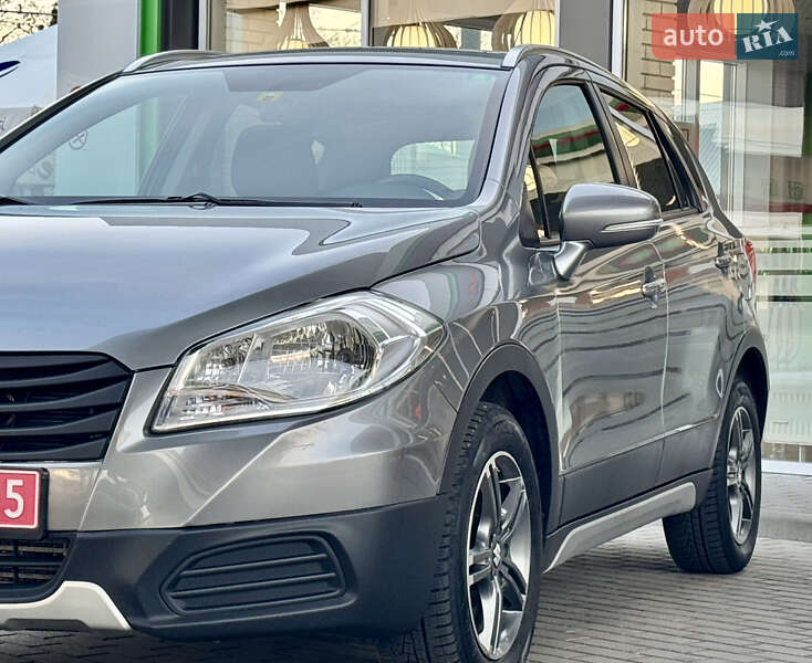 Внедорожник / Кроссовер Suzuki SX4 2016 в Житомире